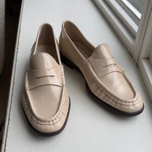 Zara Cream Leather Loafers